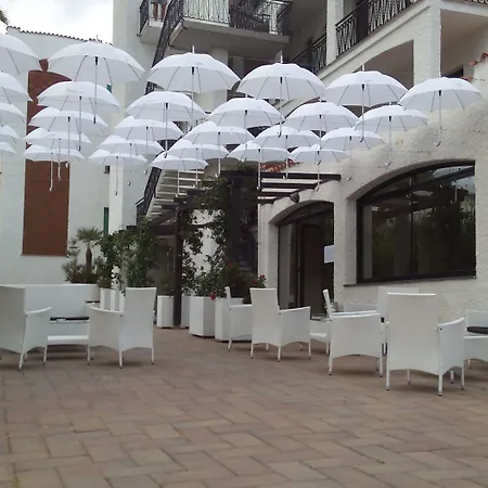 Riviera 2* פייטרה ליגורה