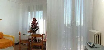 Riviera 2* פייטרה ליגורה