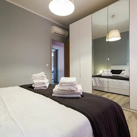 Riviera 2*