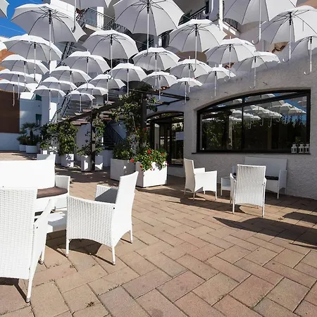 Riviera 2* פייטרה ליגורה