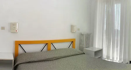 Riviera Aparthotel 2*