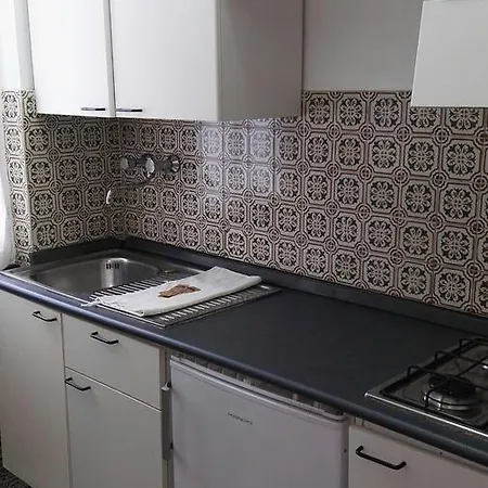 Riviera 2* פייטרה ליגורה